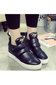 Women's Shoes Leatherette Flat Heel Comfort Fashion Sneakers Outdoor / Casual Black / Silver
