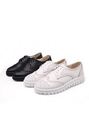 Women's Shoes Low Heel Round Toe Oxfords Office & Career/Dress/Casual Black/White