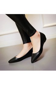 Women's Shoes Leatherette Low Heel Pointed Toe Flats Outdoor / Office & Career / Casual Black / Green / Pink / White
