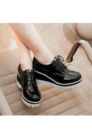 Women's Shoes Patent Leather Wedge Heel Wedges / Comfort / Ankle Strap / Round Toe Oxfords Outdoor / Office