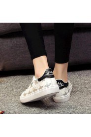 Women's Shoes Leatherette Flat Heel Comfort Fashion Sneakers Outdoor / Casual / Athletic Black / White / Silver