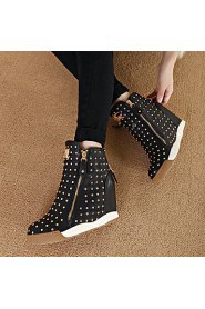 Women's Shoes Leatherette Wedge Heel Round Toe Fashion Sneakers Athletic / Casual Black / Red / White