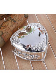 Gifts Bridesmaid Gift Personalized Embossed Floral Heart Shaped Zinc Alloy Jewelry Box