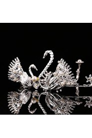 Luxery Swan Women's / Flower Girl's Pearl / Alloy Headpiece-Wedding / Special Occasion Tiaras 1 Piece
