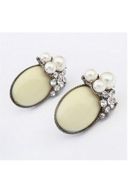 Fashion Wild Oval Pearl Earrings