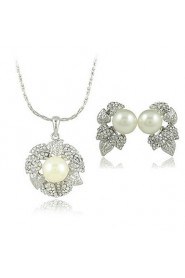 Beautiful Leaves Design Rhinestone Two Pieces Women's Pearl Jewelry Set (50 cm)