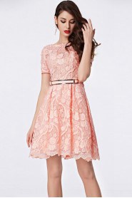 Short Sleeve A-line Scoop Cocktail Party / Prom Dress Knee-length with Embroidery
