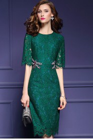 Hollow Out Lace Sheath / Column Knee-length Half Sleeve Scoop Lace Mother of the Bride Dress