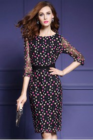 Sheath / Column Knee-length 3/4 Length Sleeve Scoop Embroidery Mother of the Bride Dress