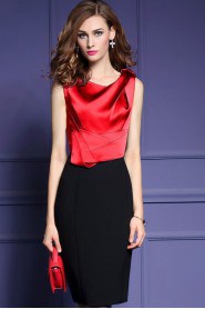 Knee-length Sleeveless Ruched Mother of the Bride Dress