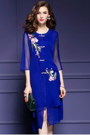 Sheath / Column Knee-length 3/4 Length Sleeve Scoop Placket:Button Embroidery Chiffon Mother of the Bride Dress