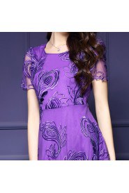 Knee-length Short Sleeve Scoop Embroidery Mother of the Bride Dress