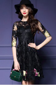Lace Tulle A-line Knee-length Half Sleeve Scoop Embroidery Mother of the Bride Dress