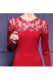 Lace Sheath / Column Knee-length Long Sleeve Scoop Lace Mother of the Bride Dress
