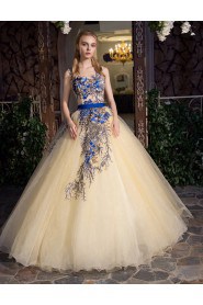 Ball Gown Scoop Prom / Evening Dress with Embroidery