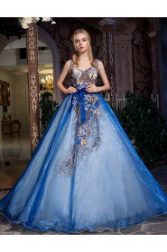 Ball Gown V-neck Prom / Evening Dress with Embroidery