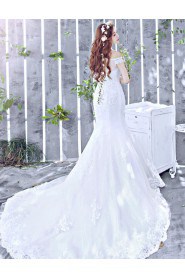 Trumpet / Mermaid Off-the-shoulder Wedding Dress with Crystal