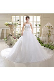 Ball Gown Strapless Tulle Wedding Dress