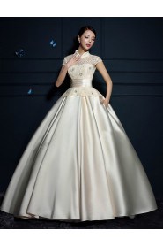 Ball Gown Halter Satin Wedding Dress with Pearl