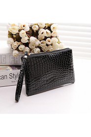 Women Crocodile Patent Leather Wrist Strap Zipper Casual Clutch Bag Coin Purse