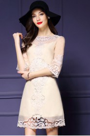 Knee-length 3/4 Length Sleeve Scoop Mother of the Bride Dress