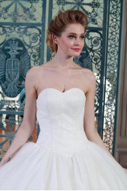 Ball Gown Strapless Lace Wedding Dress