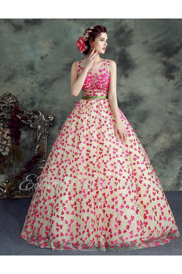Ball Gown Scoop Tulle Quinceanera Dress with Flower(s)