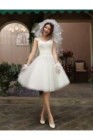 A-line V-neck Tulle Wedding Dress with Flower(s)